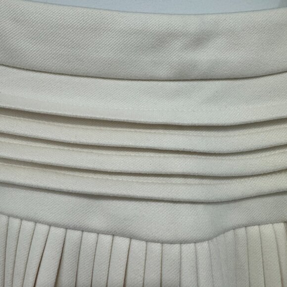 NEW Mini skirt in Ivory, Size L - Picture 8 of 15